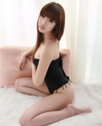 校花許慧秀內衣寫真 半裸遮羞火辣醉人（圖）