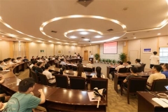 邱均平教授700萬獎勵基金勉勵青年師生!第二批獎金頒發