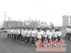 體育進高考板上釘釘 不少高三學生主動“加餐”