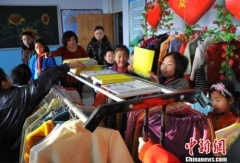 學校“經營”免費超市六年 “顧客”系貧困學生